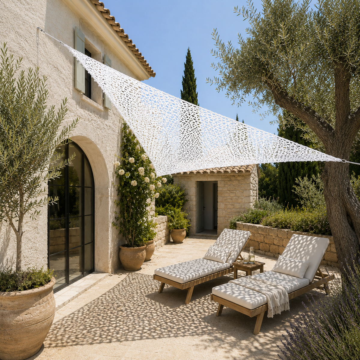Le Filet de camouflage triangulaire renforcé premium
